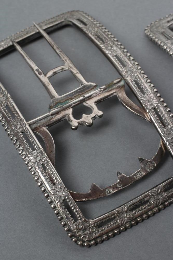 A PAIR OF GENTLEMAN'S DUTCH SILVER SHOE BUCKLES Image