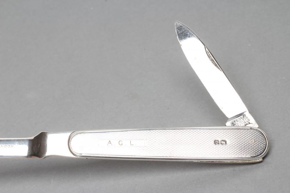 A SILVER PAPER KNIFE/PEN KNIFE Image