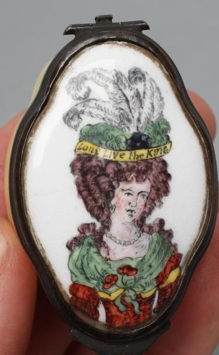 A STAFFORDSHIRE STYLE ENAMEL BOX Image