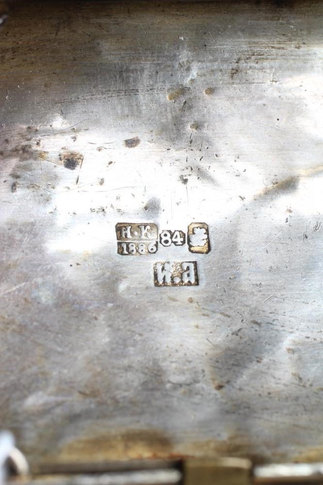 A RUSSIAN SILVER CIGAR BOX Image