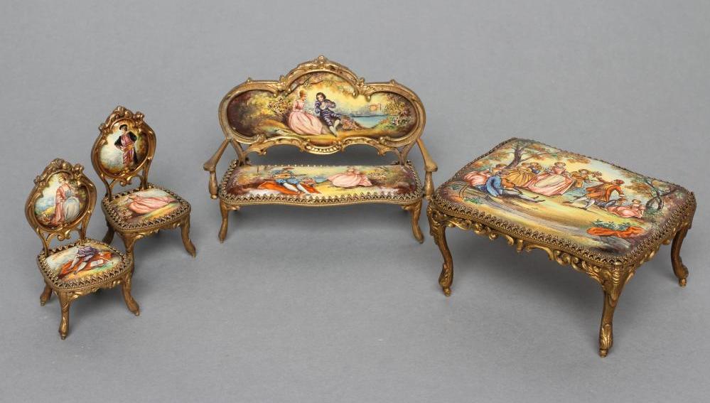 AN AUSTRIAN GILT METAL AND ENAMEL MINIATURE BOUDOIR SET Image