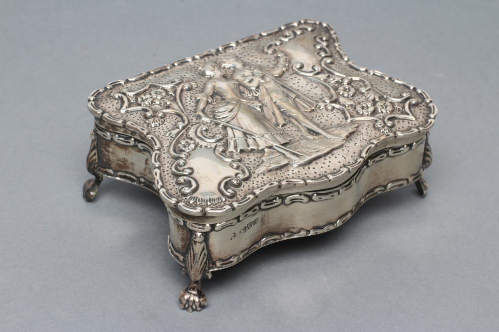 AN EDWARDIAN SILVER DRESSING TABLE BOX Image