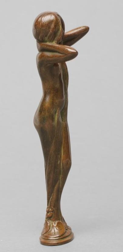 A GENTLEMAN'S ART NOUVEAU BRONZE HAND SEAL Image