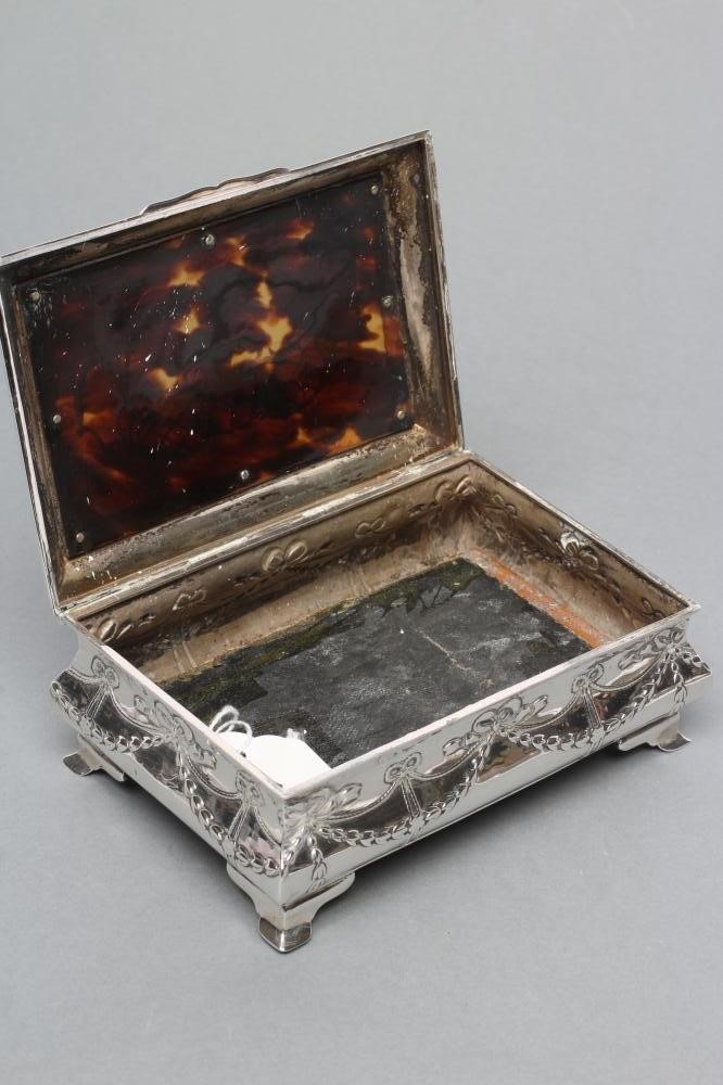 AN EDWARDIAN DRESSING TABLE BOX Image