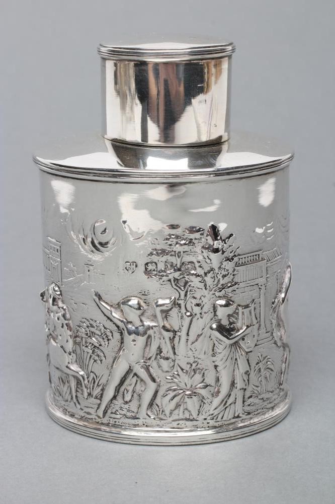A LATE VICTORIAN TEA CANISTER Image