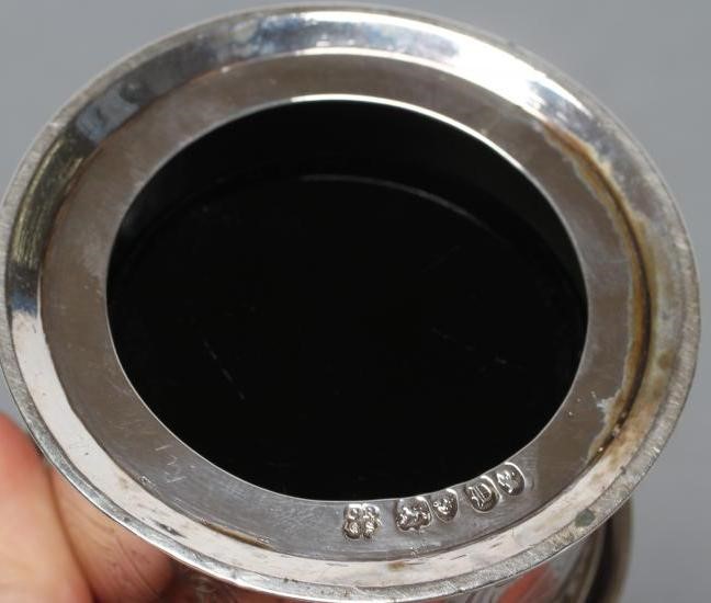 AN EARLY VICTORIAN DRUM MUSTARD Image