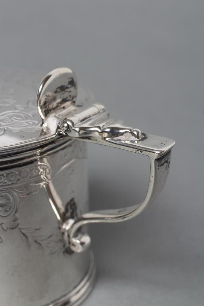 A VICTORIAN DRUM MUSTARD Image