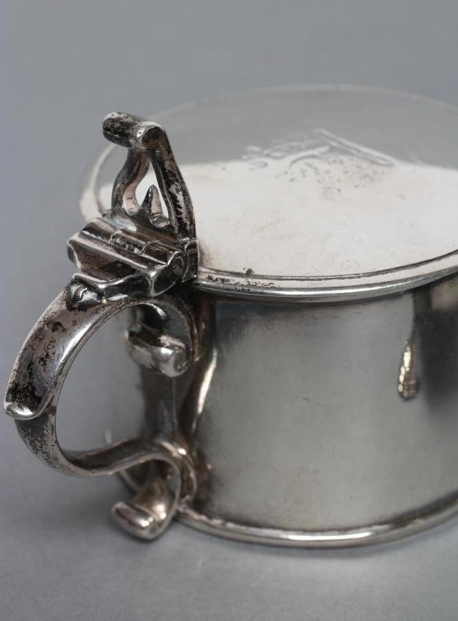 A GEORGE III DRUM MUSTARD Image