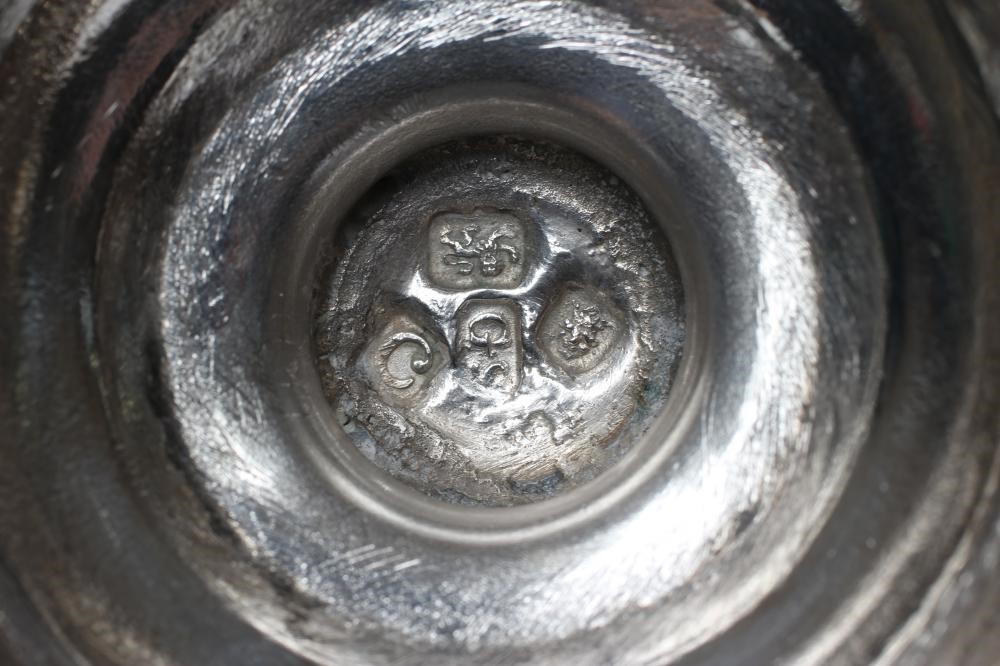 A GEORGE III PEPPERETTE Image