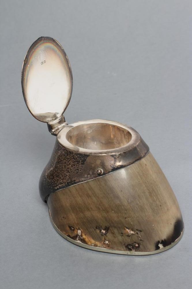 AN EDWARDIAN HORSE HOOF INKWELL/MATCH HOLDER Image