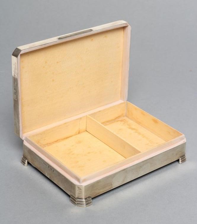 A CIGARETTE BOX Image