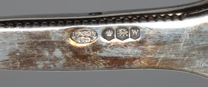 A PAIR OF GRAPE SCISSORS Image