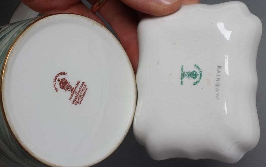 A ROYAL CROWN DERBY CHINA MUG Image