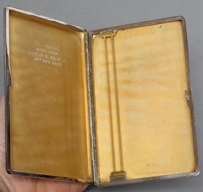 AN ART DECO CIGARETTE CASE Image