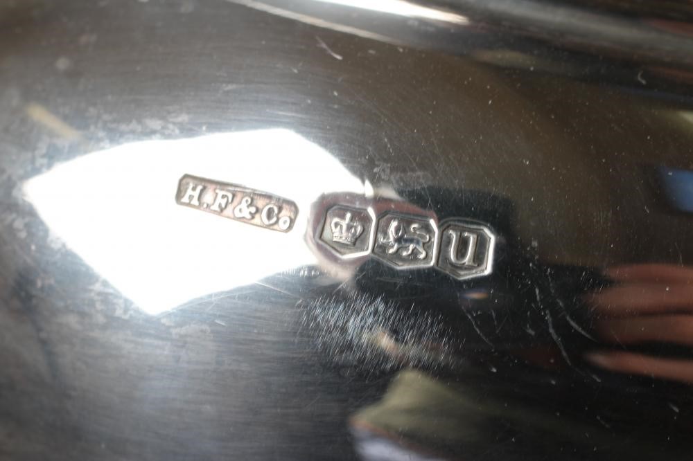 A THREE PIECE TEA SERVICE Image