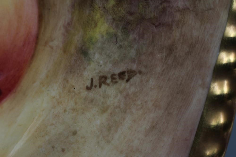 A ROYAL WORCESTER CHINA PLATE Image