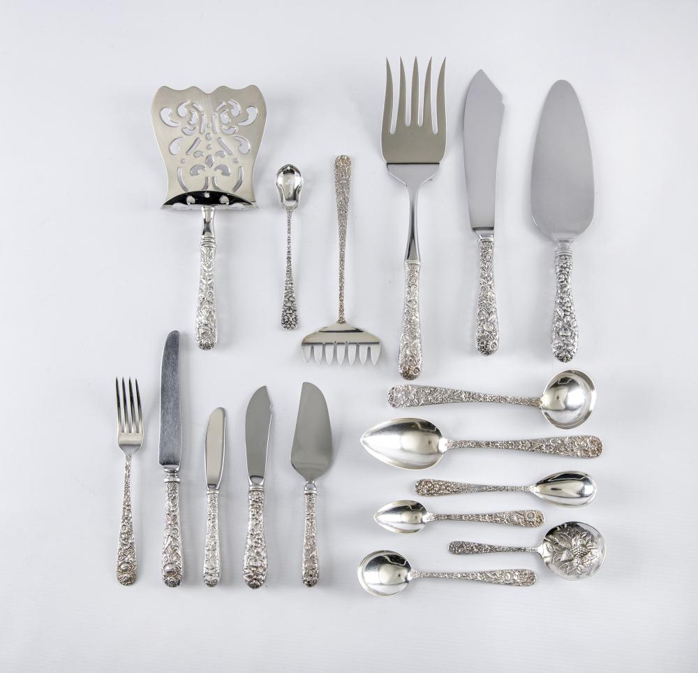 AN AMERICAN TABLE SERVICE Image