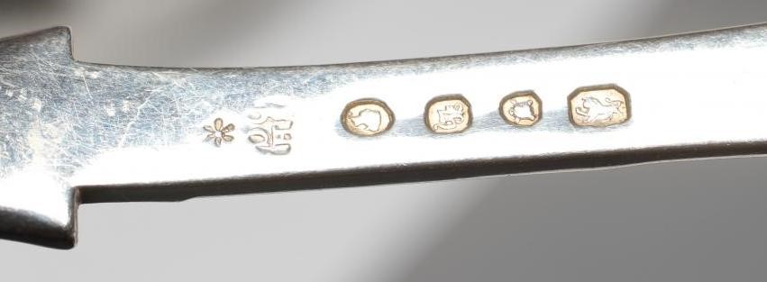 A COMPOSITE VICTORIAN SET OF SIX DESSERT SPOONS Image