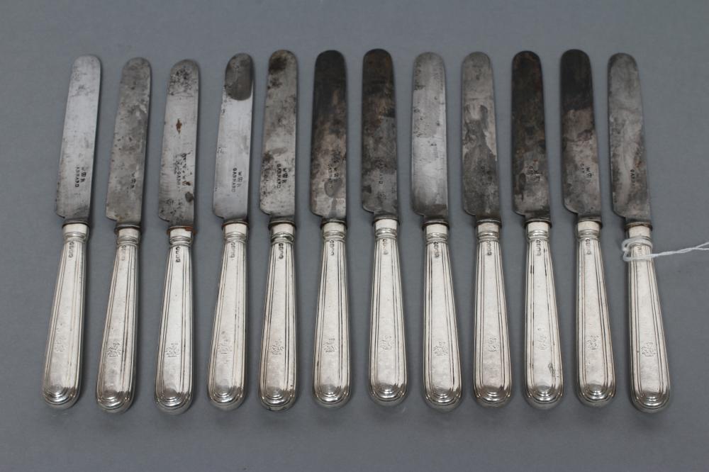 A SET OF TWELVE WILLIAM IV DESSERT KNIVES Image