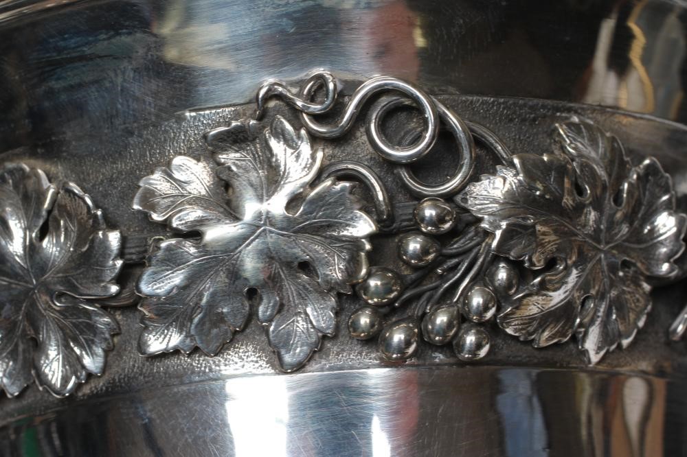 A GEORGE IV WINE COOLER Image