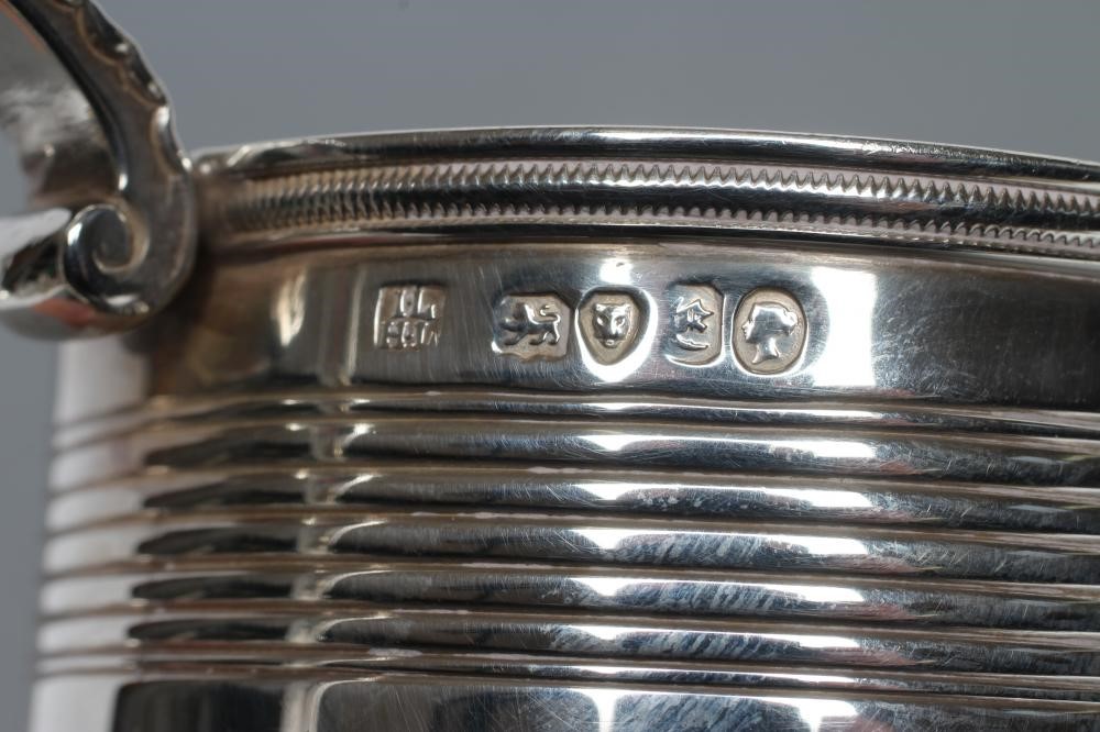 AN EARLY VICTORIAN MUG Image