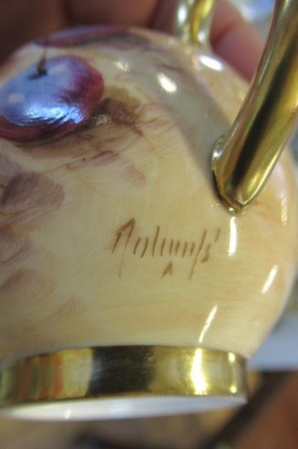 A ROYAL WORCESTER CHINA MINIATURE CABINET SOLITAIRE Image