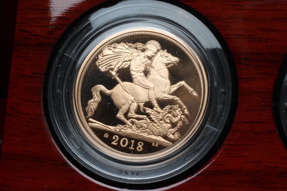 THE 2018 UK GOLD PROOF THREE COIN SOVEREIGN SET Image