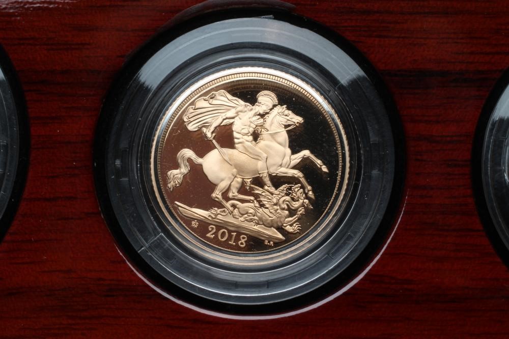 THE 2018 UK GOLD PROOF THREE COIN SOVEREIGN SET Image