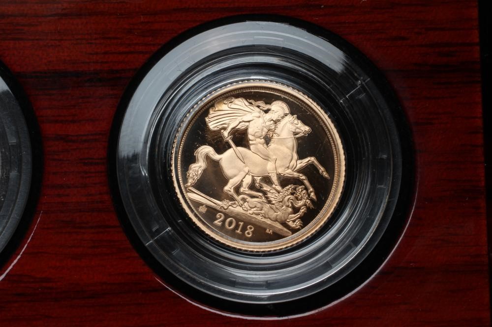 THE 2018 UK GOLD PROOF THREE COIN SOVEREIGN SET Image