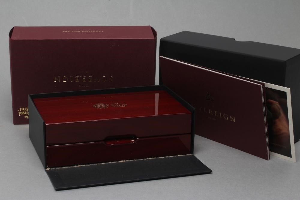 THE 2018 UK GOLD PROOF THREE COIN SOVEREIGN SET Image