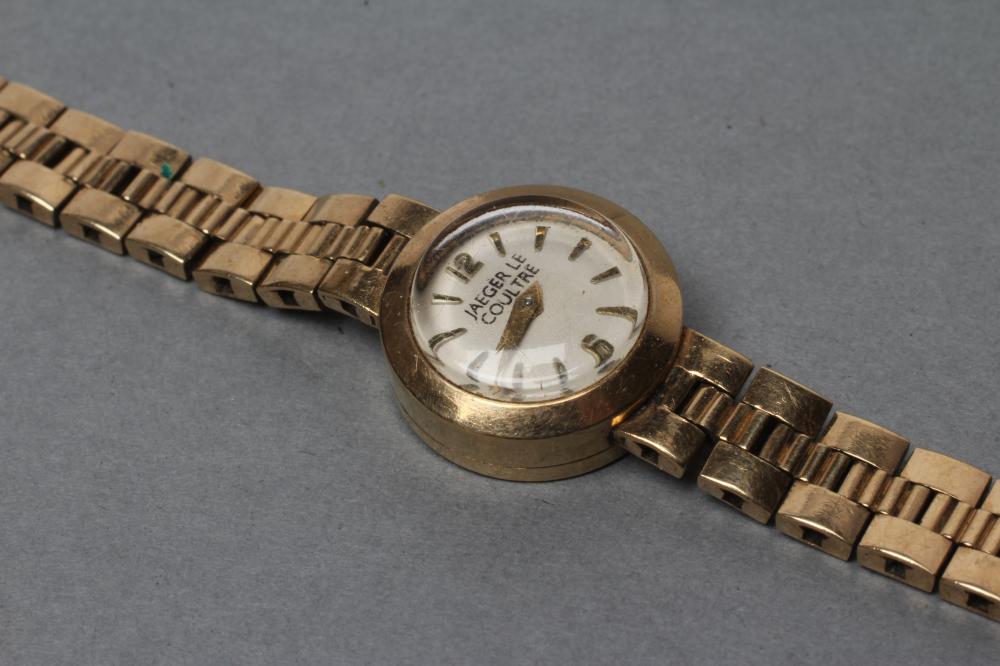 A LADY'S 9CT GOLD JAEGAR LECOULTRE WRISTWATCH Image