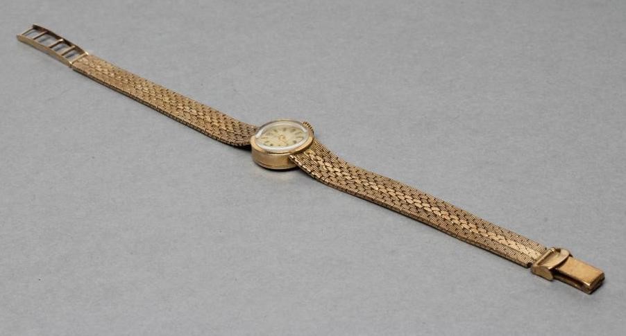 A LADY'S 9CT GOLD ROLEX WRISTWATCH Image