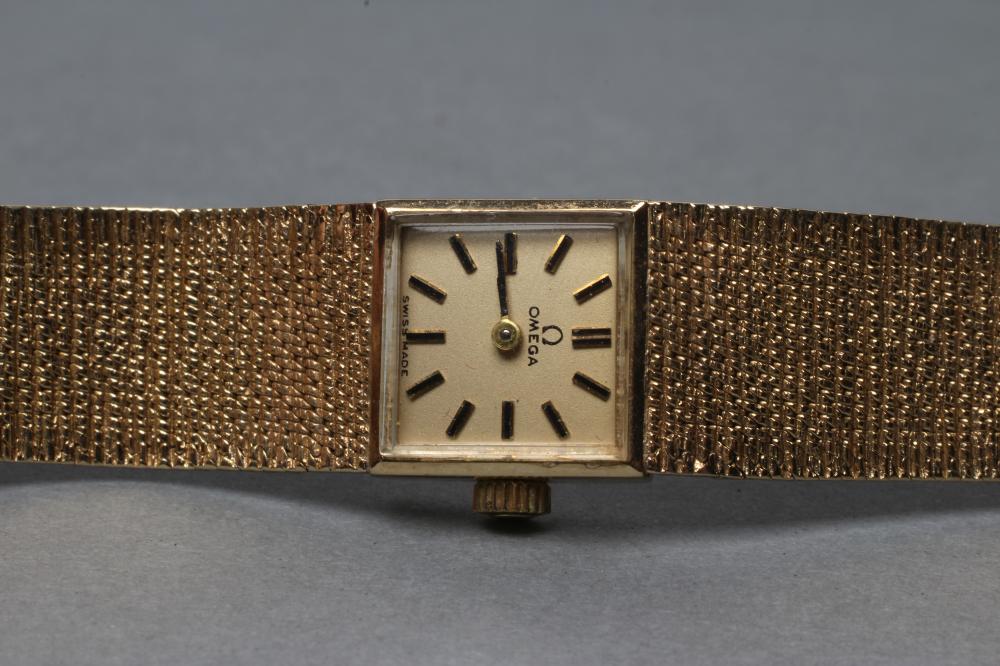 A LADY'S 9CT OMEGA WRISTWATCH Image