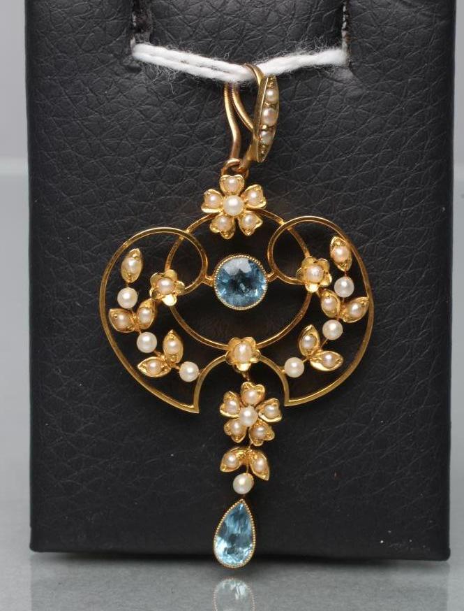 AN EDWARDIAN PENDANT Image