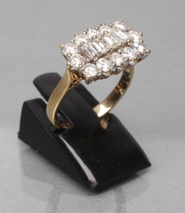 A DIAMOND DRESS RING Image