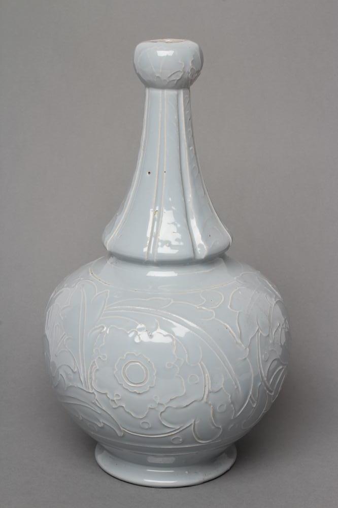 A BURMANTOFTS FAIENCE VASE Image