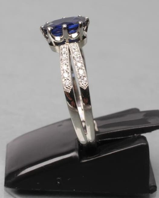 A CEYLON SAPPHIRE AND DIAMOND DRESS RING Image