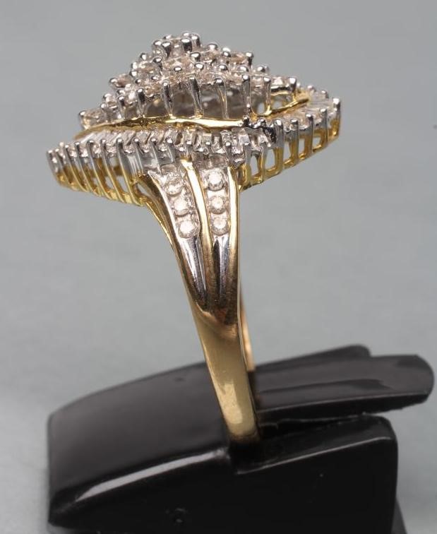 A DIAMOND DRESS RING Image