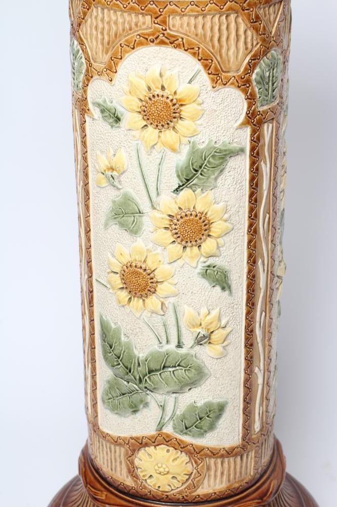 A BURMANTOFTS FAIENCE JARDINIERE STAND Image