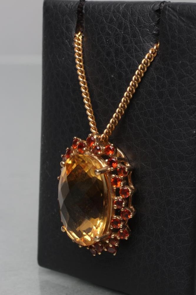 A CITRINE PENDANT Image