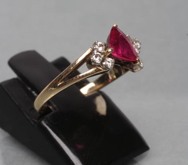 A RUBY AND DIAMOND RING Image