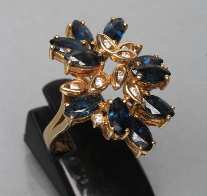 A SAPPHIRE AND DIAMOND COCKTAIL RING Image