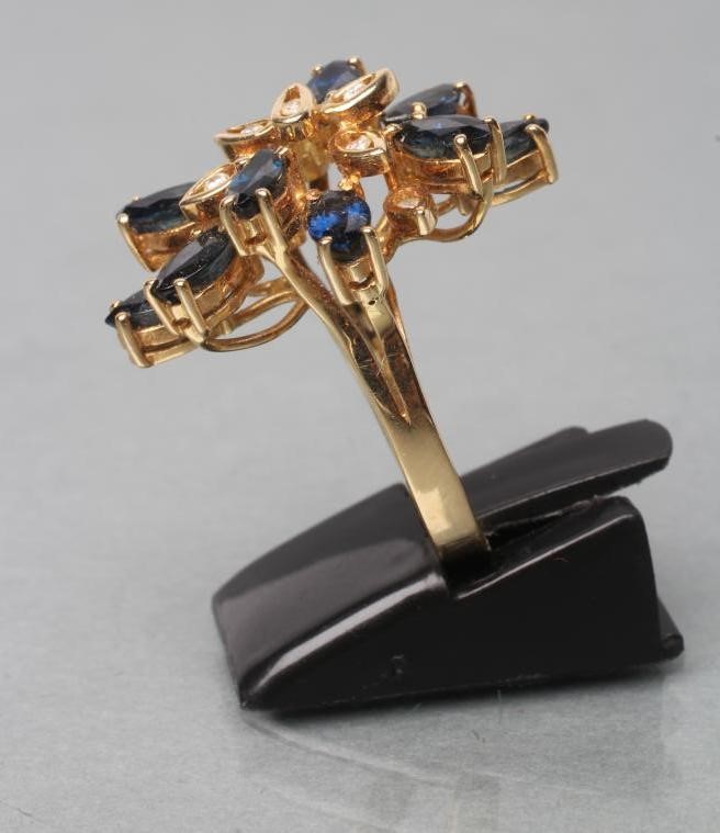 A SAPPHIRE AND DIAMOND COCKTAIL RING Image