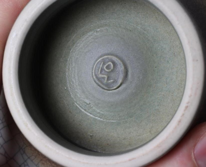 ANDREW HILL (b.1964) Image