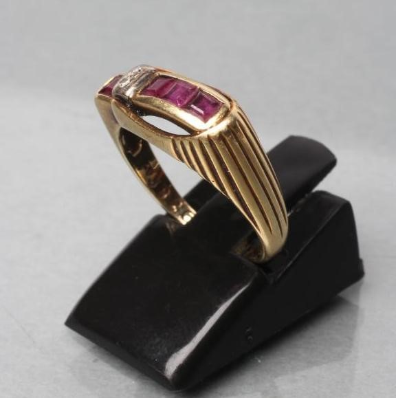 A RUBY RING Image