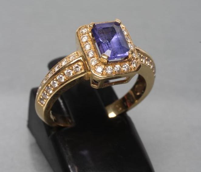 A TANZANITE AND DIAMOND DRESS RING Image