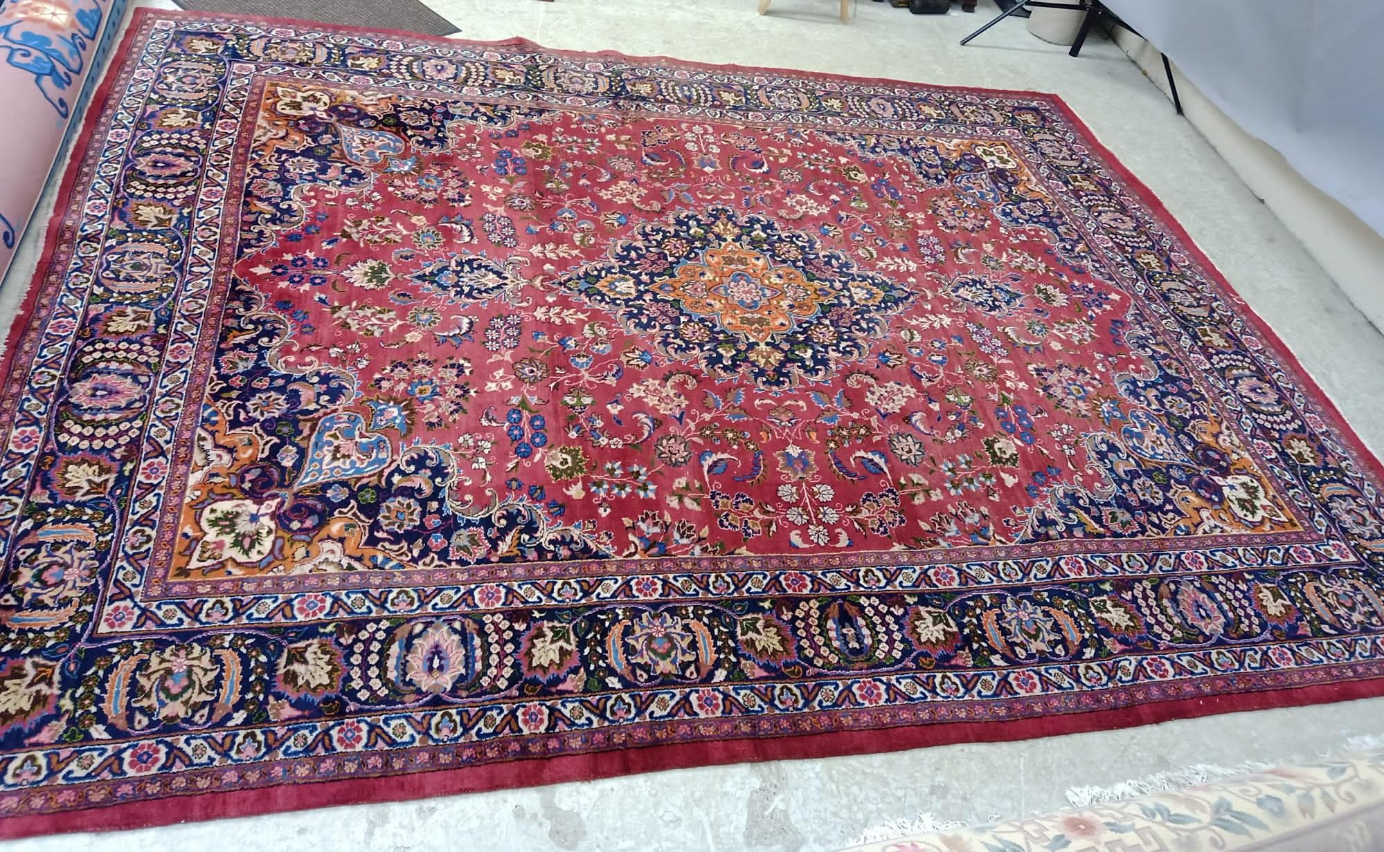 a-persian-carpet-hartleys-auctioneers-valuers