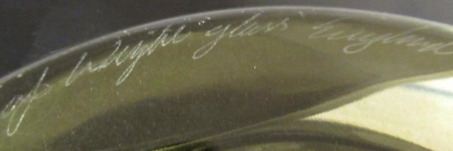 A TIMOTHY AND JONATHAN HARRIS ISLE OF WIGHT UNDERCLIFF GLASS VASE Image