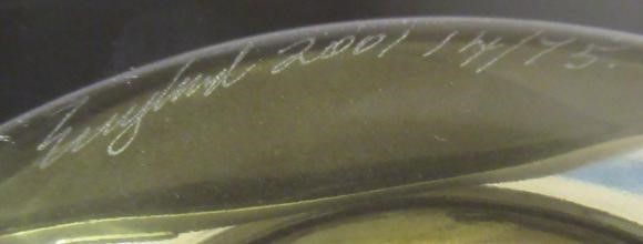 A TIMOTHY AND JONATHAN HARRIS ISLE OF WIGHT UNDERCLIFF GLASS VASE Image