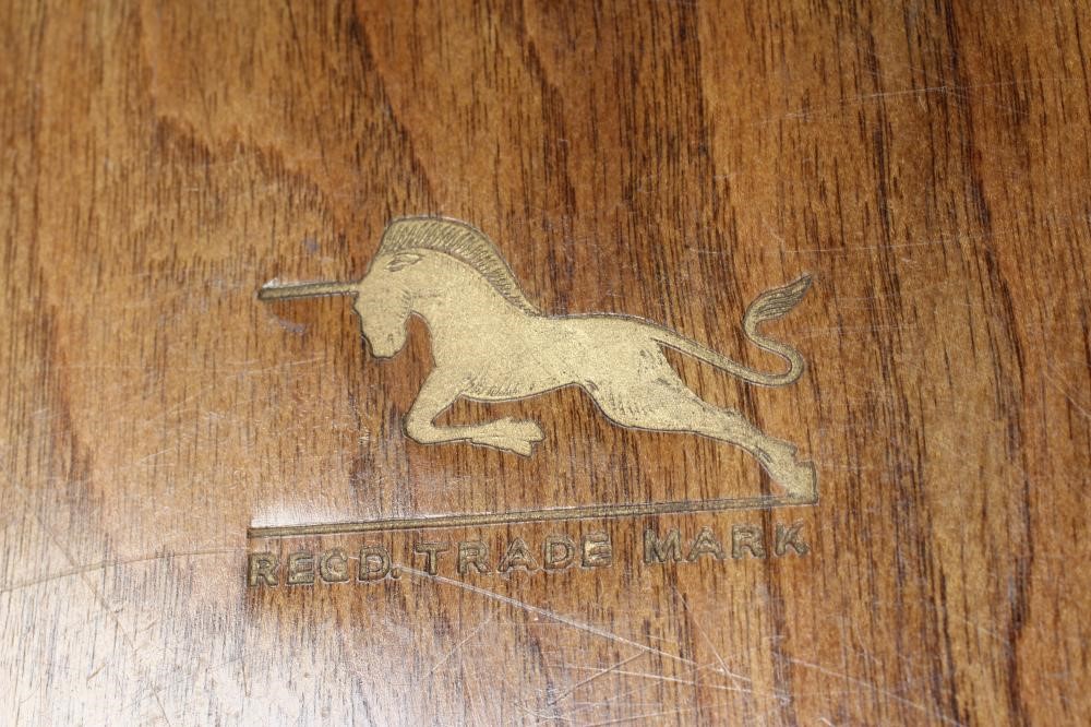 A TURNED WOOD CHESS SET in natural and stained black Image